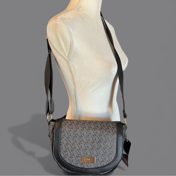 Jones New York Elegant Black and Gray Crossbody Bag, NEW - Picture 9 of 9